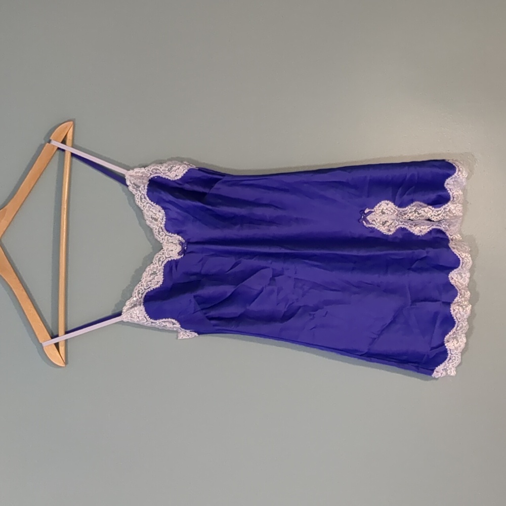Vintage VS Slip